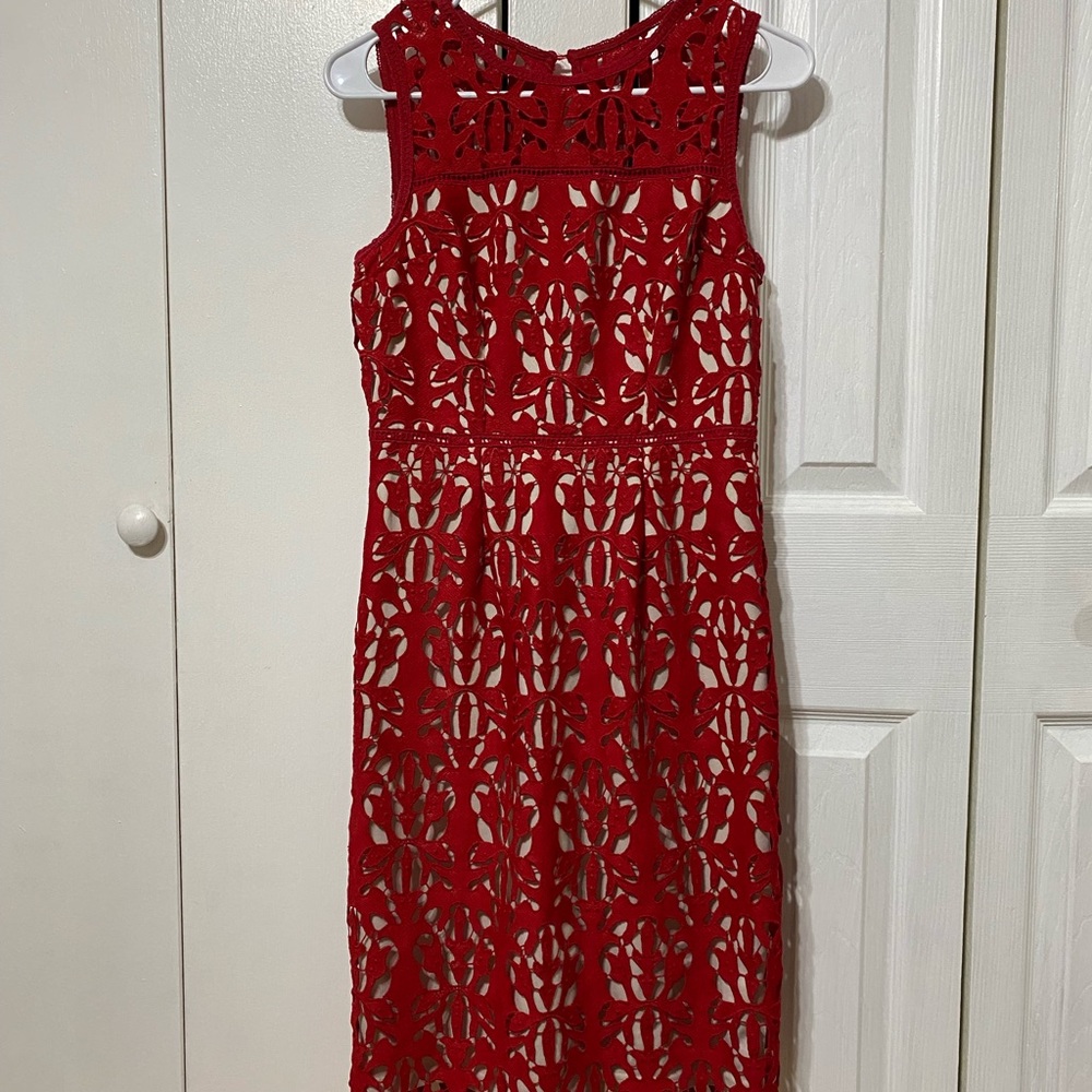 red laced pattern dress | knee length